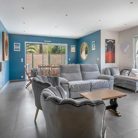 Ferienhaus Piscine ! Maison Pour 9