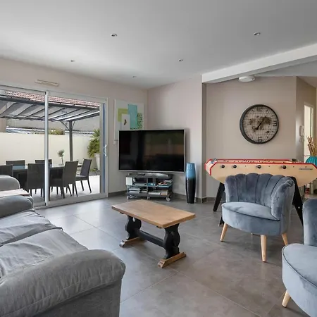 Piscine ! Maison Pour 9 Ferienhaus *